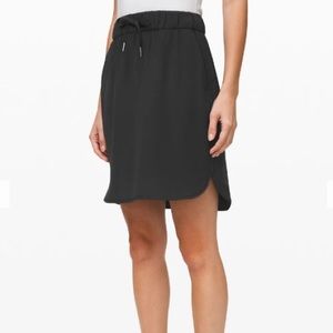 NWT Lululemon On the Fly Skirt Black Sz 2